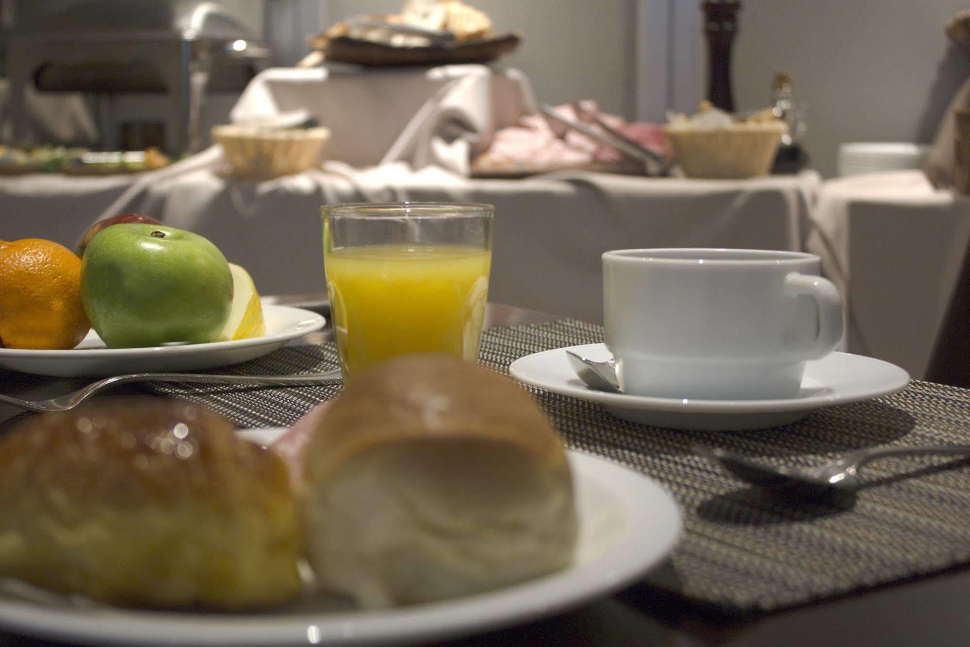 Regency Golf - Hotel Urbano Montevideo Luaran gambar